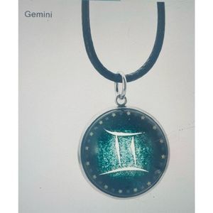 Gemini GREEN GLOW IN THE DARK ZODIAC STAR SIGN HOROSCOPE NECKLACE